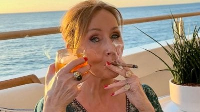 Amnesty definisce “anti diritti” il centro antiviolenza per sole donne cis di J.K. Rowling. Ed è polemica