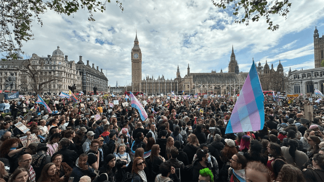 Londra Proteste Trans sentenza Corte sesso biologico