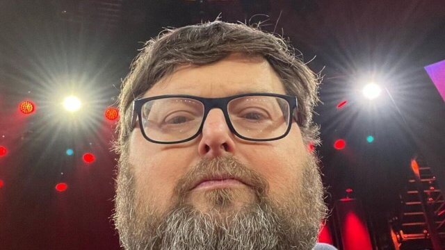 Mario Adinolfi all'Isola dopo il naufragio politico con il Popolo della Famiglia. Cronostoria di un anti-LGBT+ di professione - Mario Adinolfi allIsola - Gay.it
