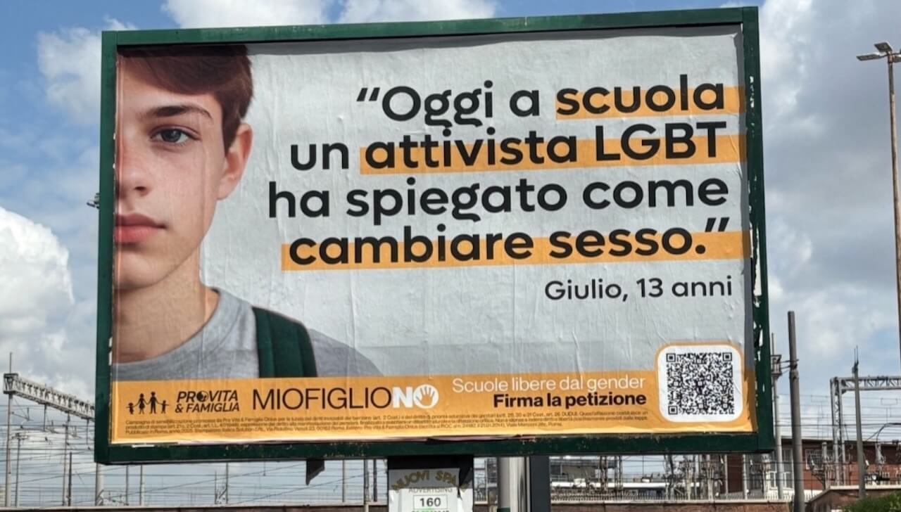 Lugo invasa dai manifesti anti-trans di Pro Vita: “Diffondono menzogne e paura”, chiesta la rimozione - Roma manifesti di Pro Vita - Gay.it