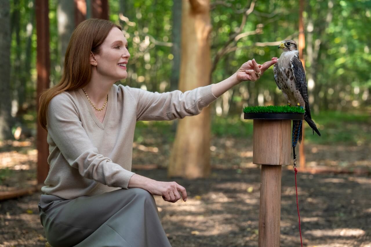 Sirens, la nuova serie queer con Julianne Moore. Trama, cast e prime immagini - SIRENS 104 Unit 01205R - Gay.it