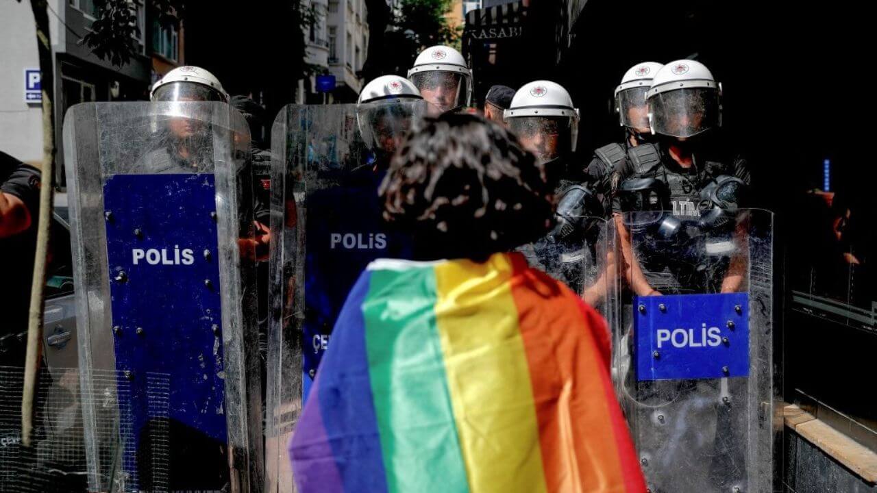turchia-legge-anti-lgbt-parlamento