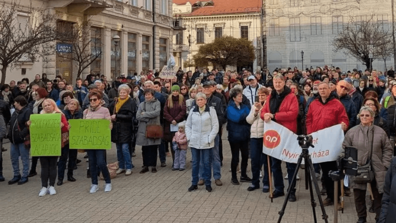ungheria-proteste-legge-anti-pride-8-aprile (4)