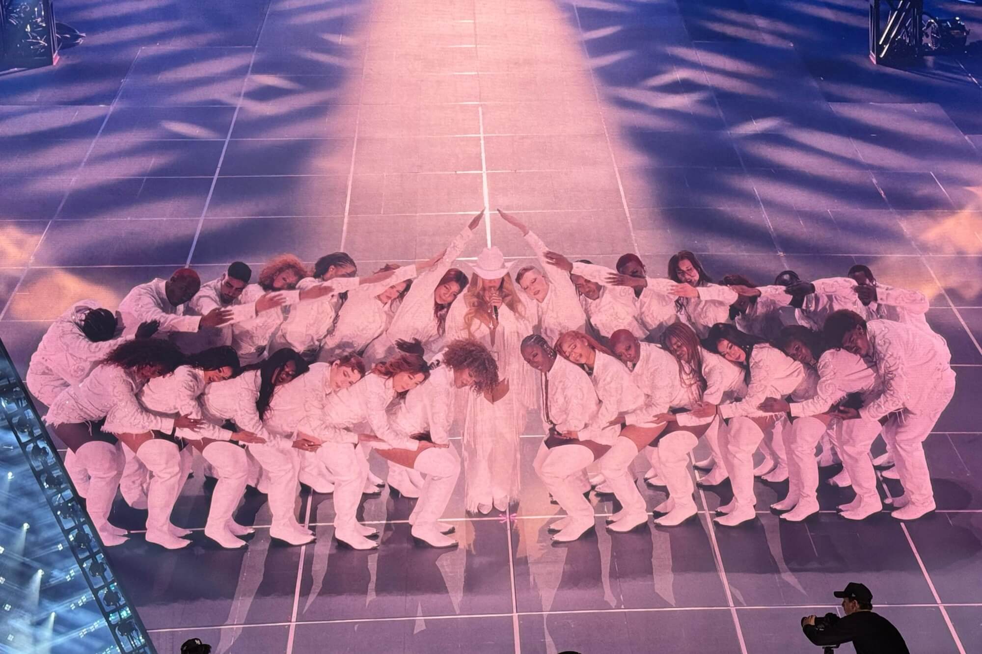 Antonio Spinelli è nel corpo di ballo di Beyoncé