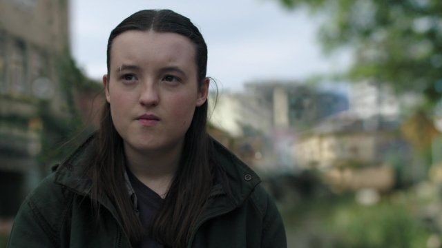 Bella Ramsey, da persona non binary, difende i premi di genere: "Va preservato il riconoscimento per le donne" - Bella Ramsey in The Last of Us - Gay.it