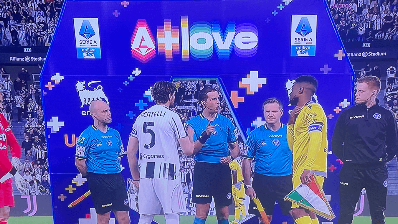 Calcio e transfobia, perché la Premier League lascia la più grande ong LGBTIQ+ britannica? - Calcio Omofobia Serie A omobitransfobia A LOVE - Gay.it