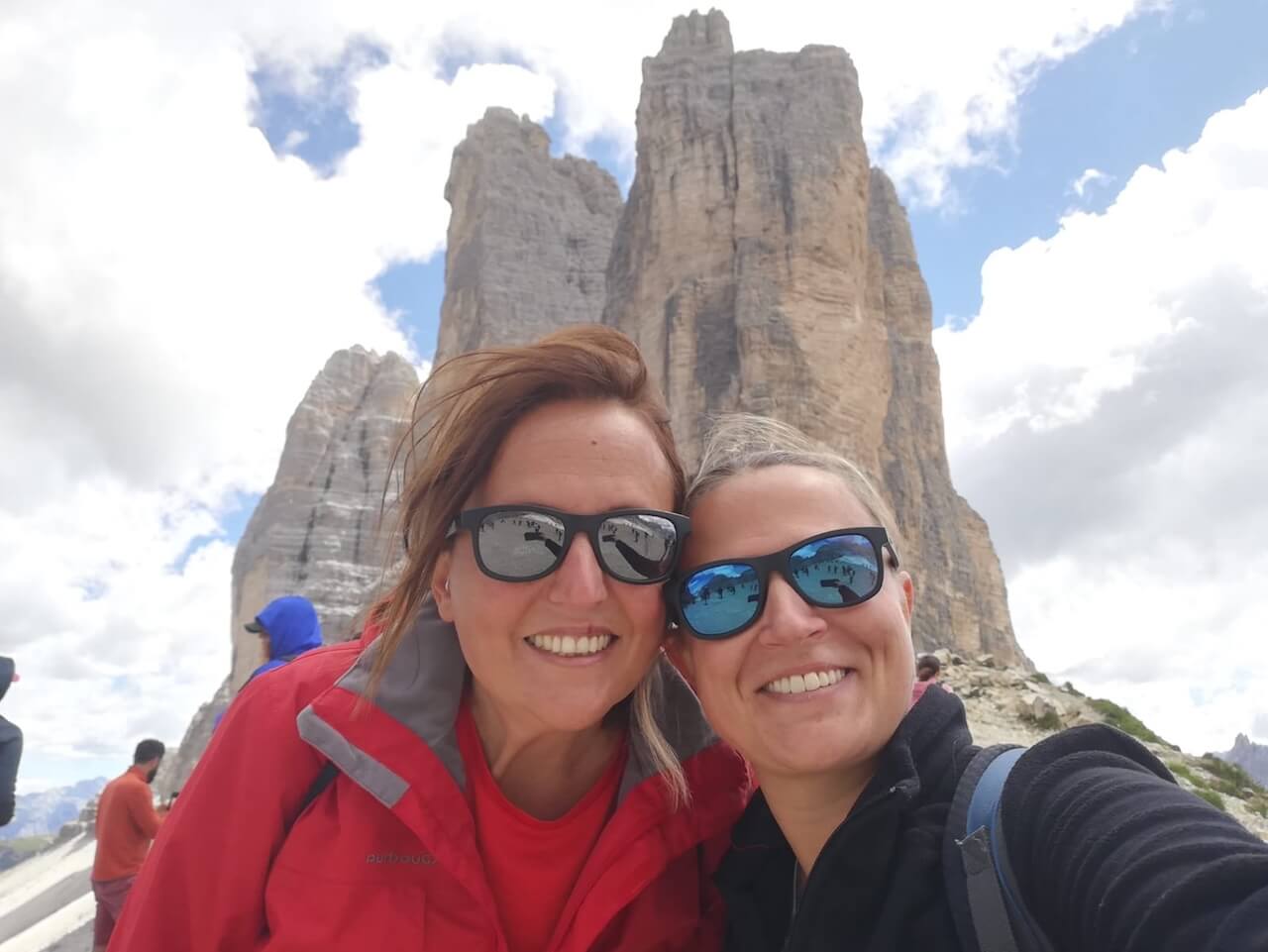 Parlano le mamme della sentenza della Consulta: “Ora siamo al fianco dei papà, bisogna continuare a lottare” - Isabella Passaglia e Glenda Giovannardi mamme di Viareggio - Gay.it