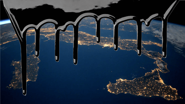 L'Italia scivola verso il neofascismo