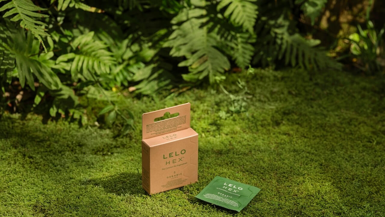 Arriva il profilattico organico che protegge te e l'ambiente - LELO Hex Organic ambient 5 - Gay.it