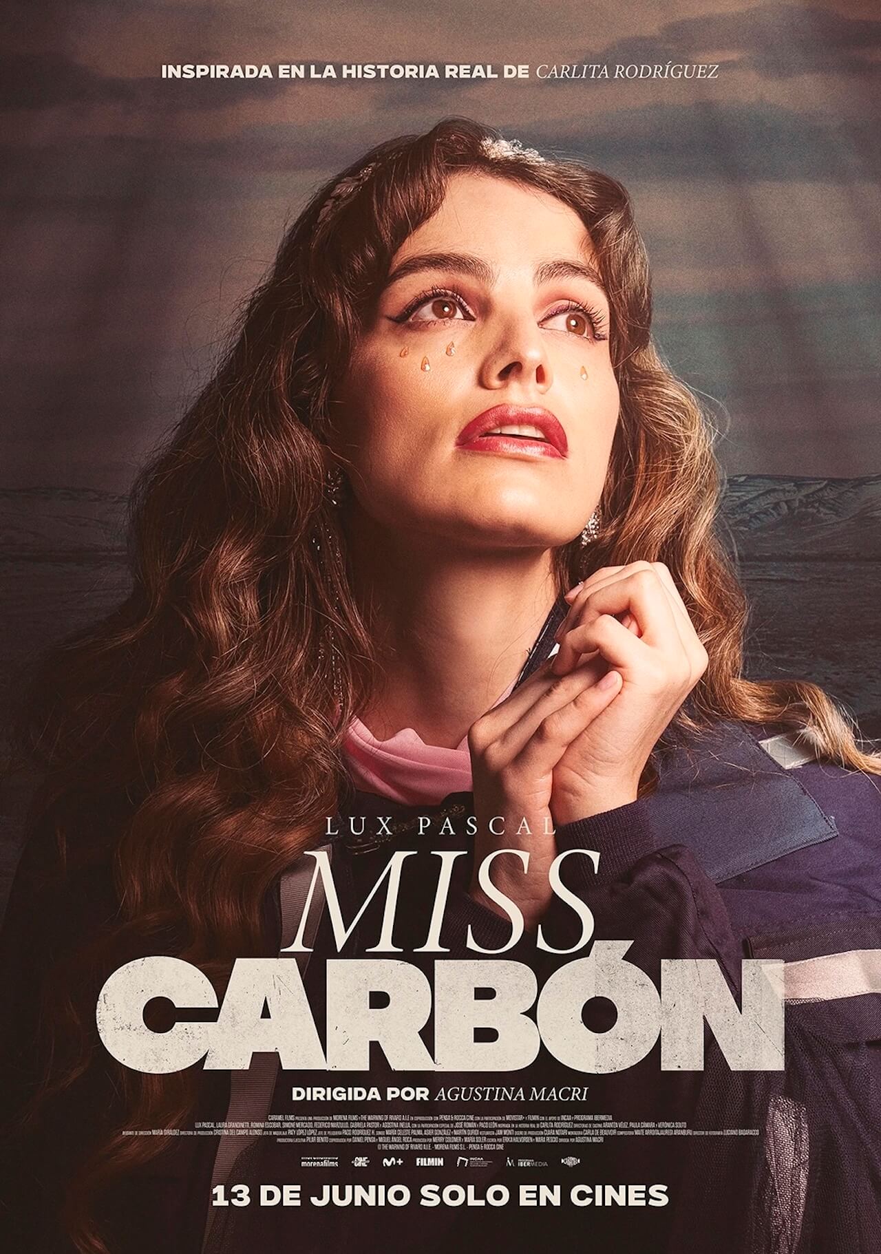 "Miss Carbon", Lux Pascal è la prima donna trans minatrice d'Argentina nel film di Agustina Macri. Il trailer - Miss Carbon - Gay.it