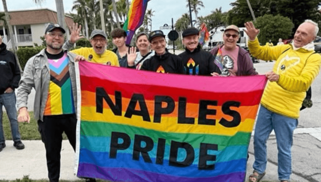 Naples Pride solo con drag al chiuso e per maggiorenni? Un giudice boccia la città della Florida