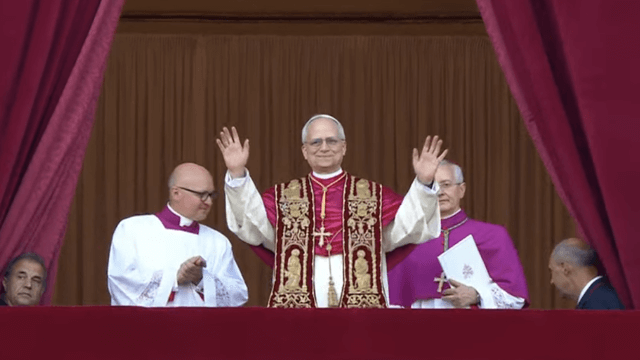 Papa Leone XIV manderà in pensione la benedizione alle coppie gay? - Robert Francis Prevost eletto Papa sara Leone XIV. Il primo pontefice americano - Gay.it