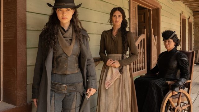 Trinidad, Karla Sofía Gascón villain in un western. La prima immagine ufficiale - Trinidad - Gay.it
