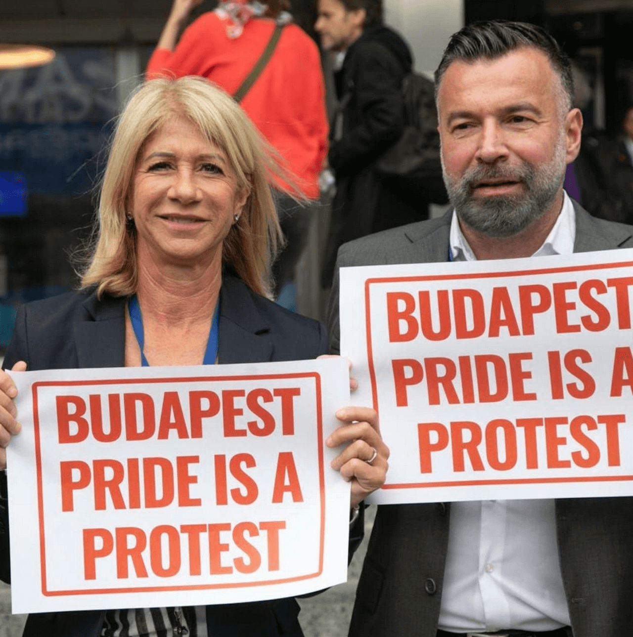 26 eurodeputati chiedono di congelare i fondi UE per l'Ungheria e annunciano: "Saremo al Pride di Budapest" - Tuttə a Budapest il 28 giugno - Gay.it