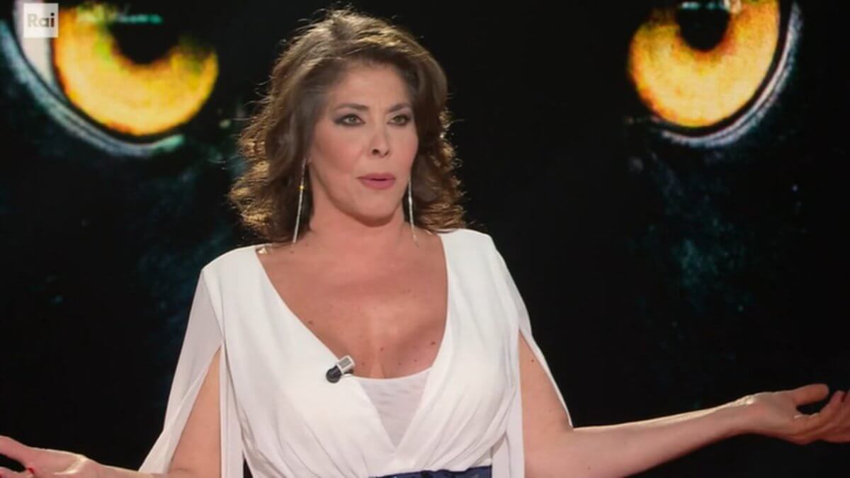 Milly D’Abbraccio ospite a Belve: “Mi scopro lesbica ed entro in crisi, sono andata dalla psicologa!” (VIDEO)