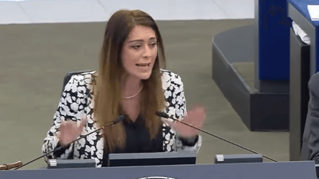 La vicepresidente del Parlamento europeo, Pina Picierno sul tema dei diritti LGBTQIA+ in Italia a rischio