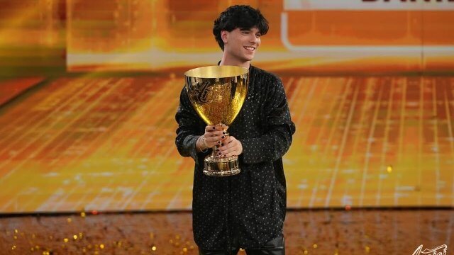 TrigNO vince la categoria canto di Amici 24
