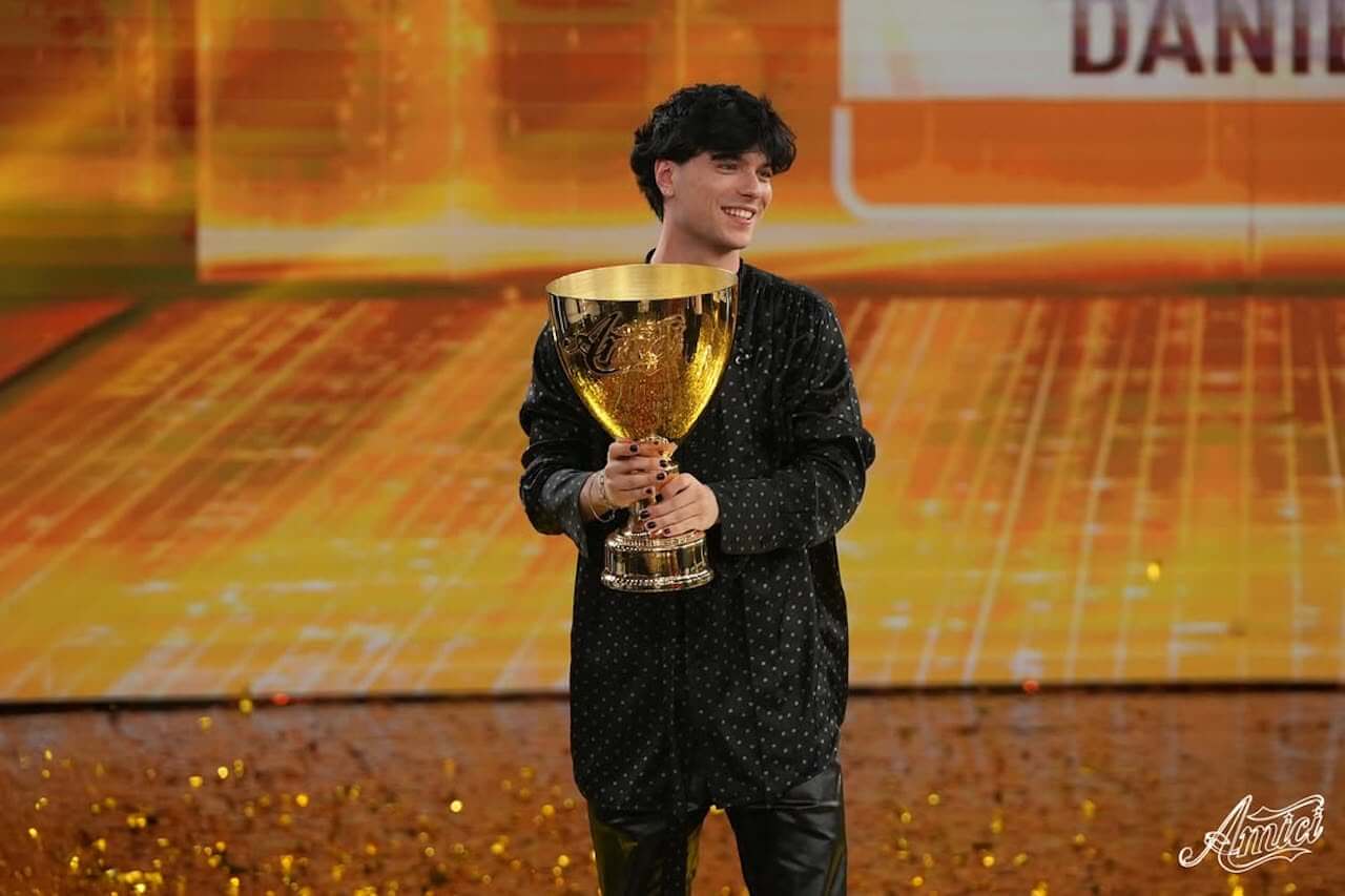 TrigNO vince la categoria canto di Amici 24