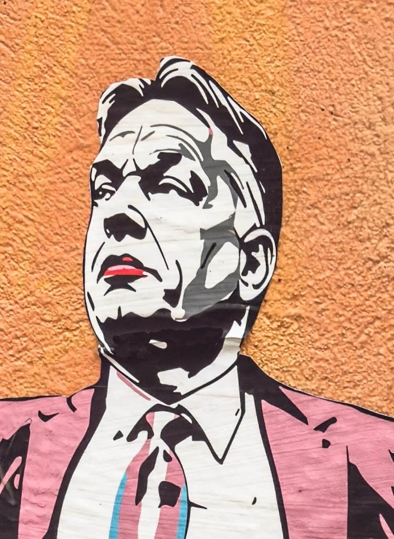 "Un'altra Ungheria è possibile", alla vigilia del Budapest Pride Laika sfida Orban con un'opera nel cuore della città - Budapest La street artist Laika sfida Orban prima del Pride 2 - Gay.it