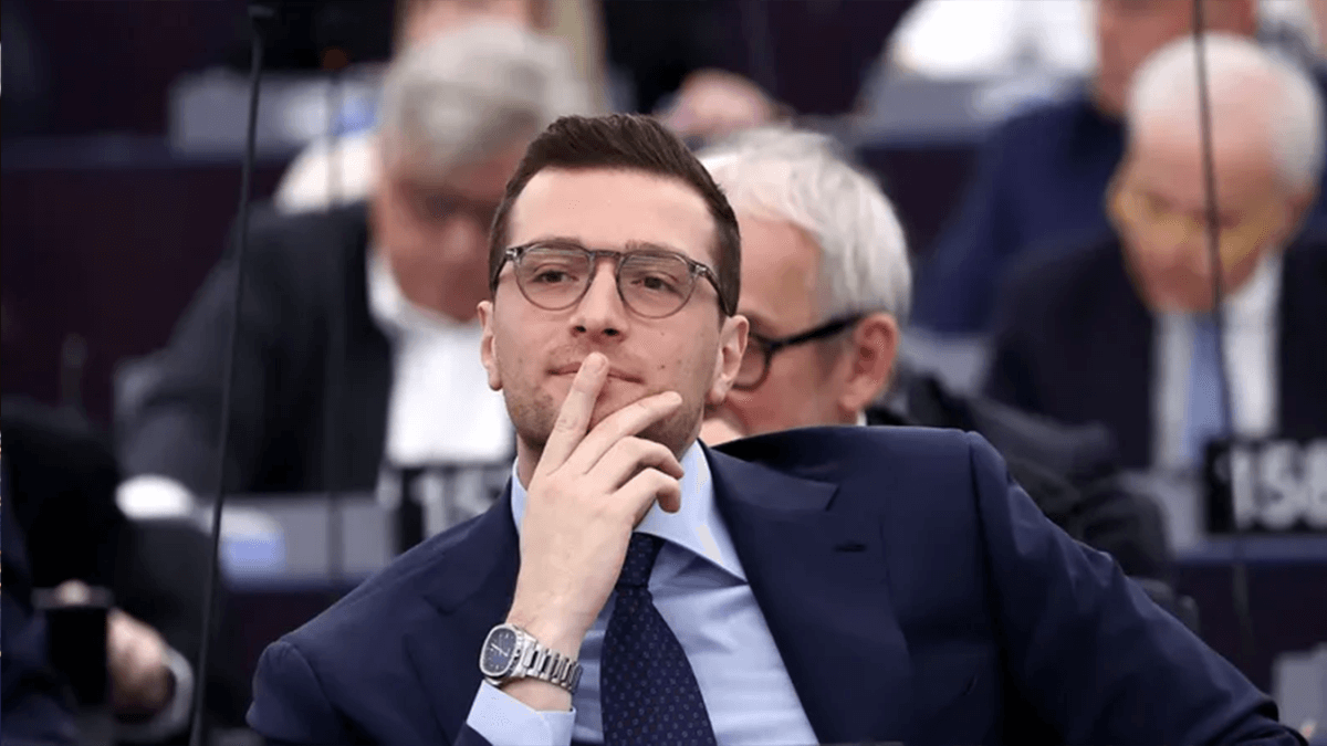 Francia: Jordan Bardella fa coming out “Sono eterosessuale”