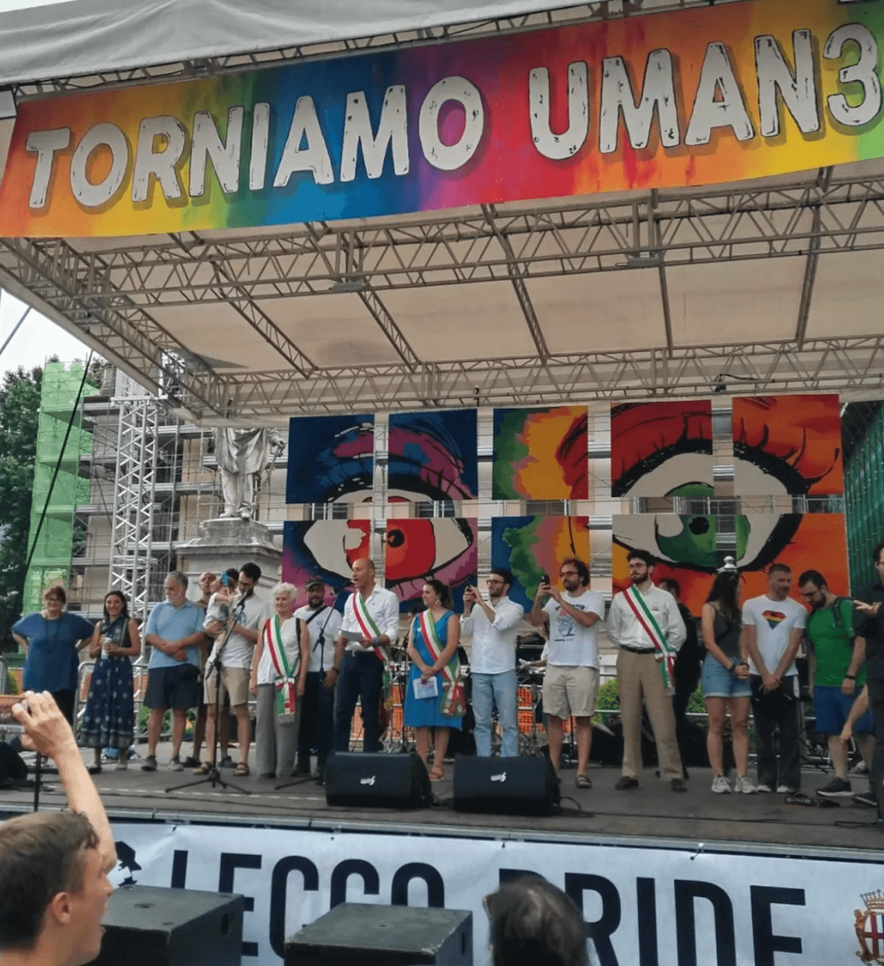 Una bimba con 2 mamme e i 2 sindaci in disaccordo. Uno le riconosce entrambe, l'altro no e impugna l'atto - Mauro Gattinoni sindaco di Lecco - Gay.it