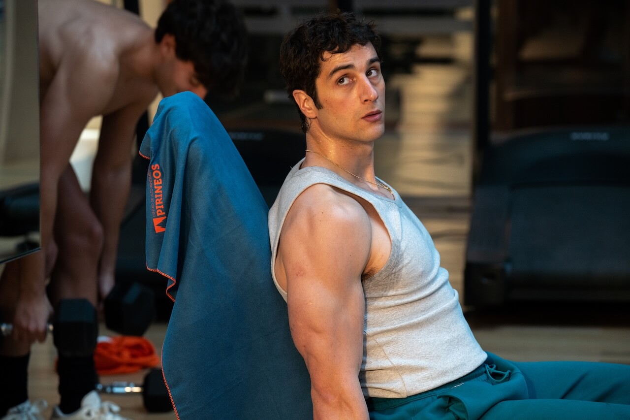 Olympo: Fluidità, omoerotismo, menage-a-trois gay, intersessualità e omofobia nello sport nella nuova serie Netflix - Olympo S01 E7 211124 matiasuris DSC00021 - Gay.it