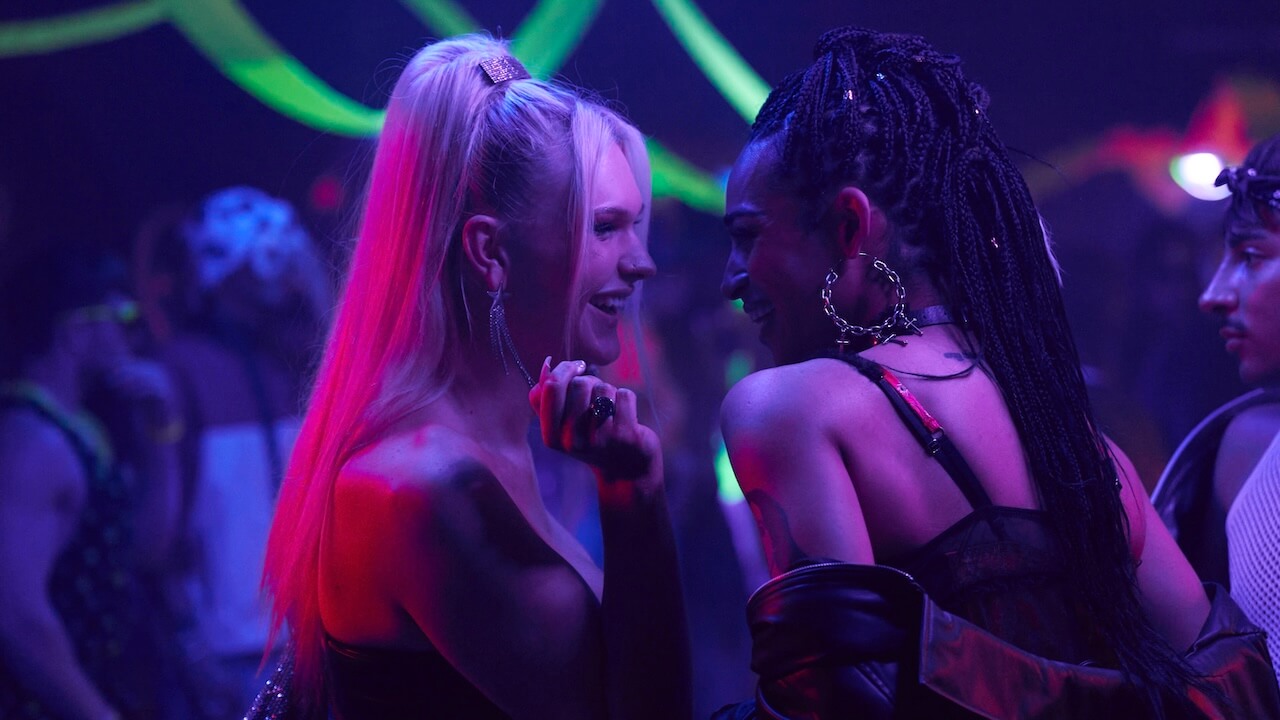 What It Feels Like for a Girl, la nuova serie BBC che è racconto di formazione radicato nell'esperienza trans (VIDEO) - What It Feels Like For A Girl H 1 - Gay.it