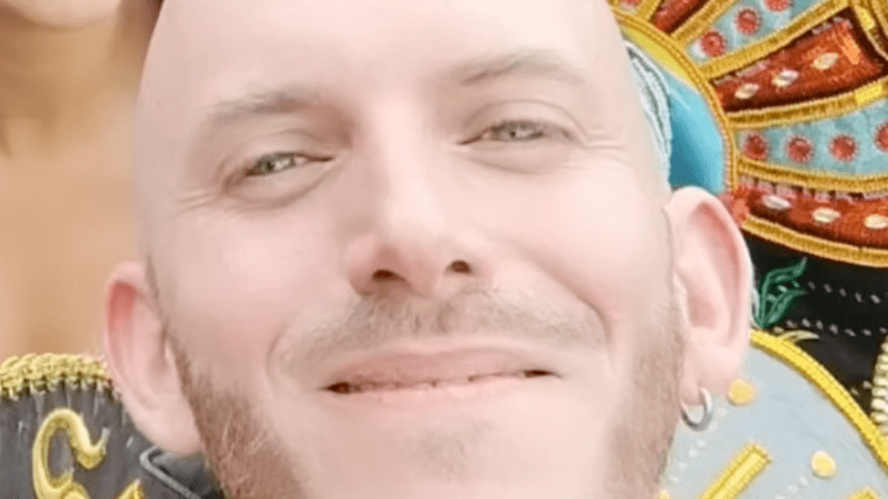 Perché è stato ucciso Alessandro Coatti? Almeno 40 casi simili legati a Grindr: autopsia e funerali