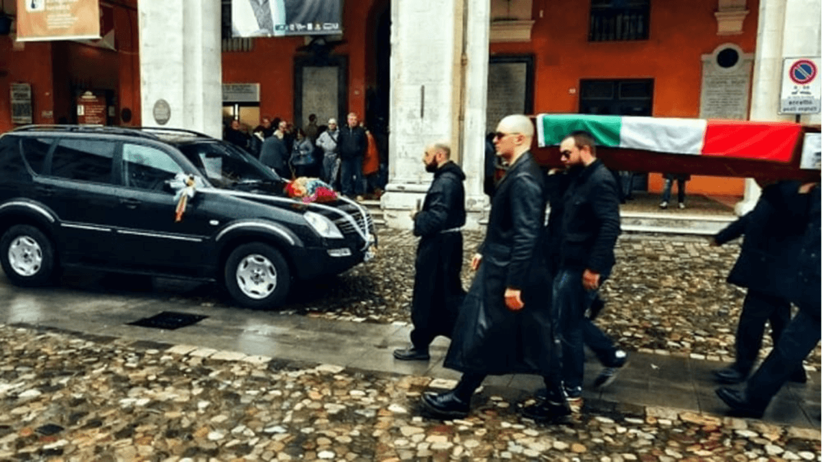 Inscenarono funerale durante unione civile di una coppia gay a Cesena: militanti di Forza Nuova prosciolti