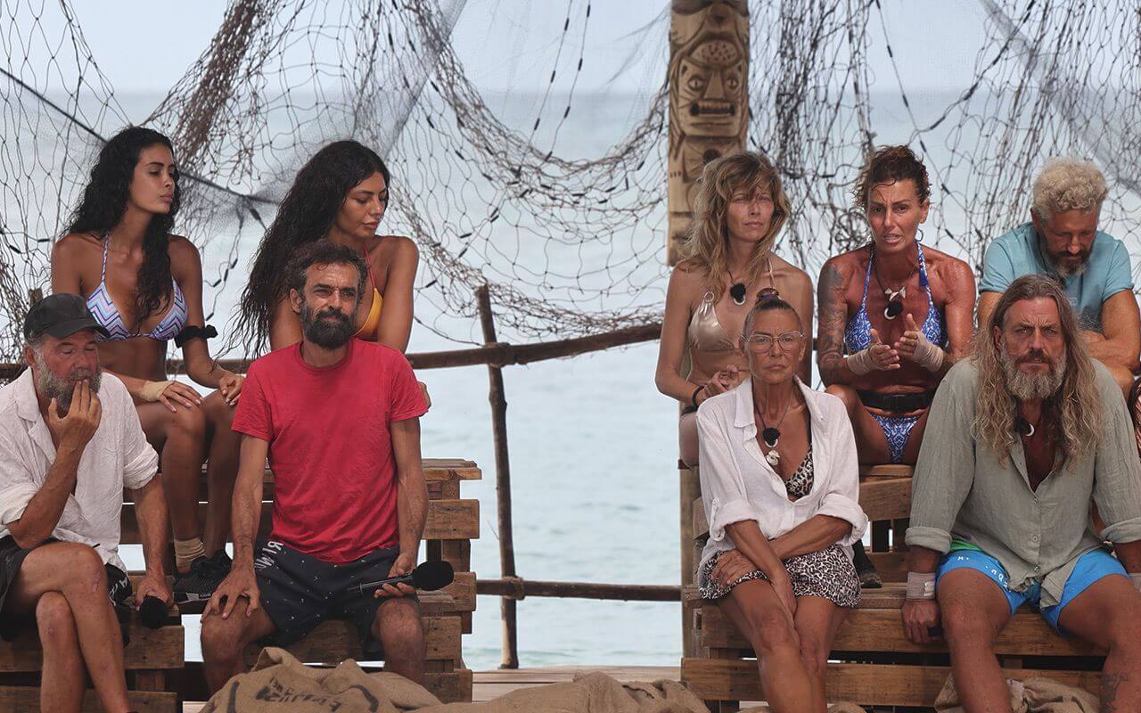 Isola dei Famosi 2025, coppia aperta: “Cosa mi è appena arrivato all’orecchio”, impazza il gossip sul naufrago