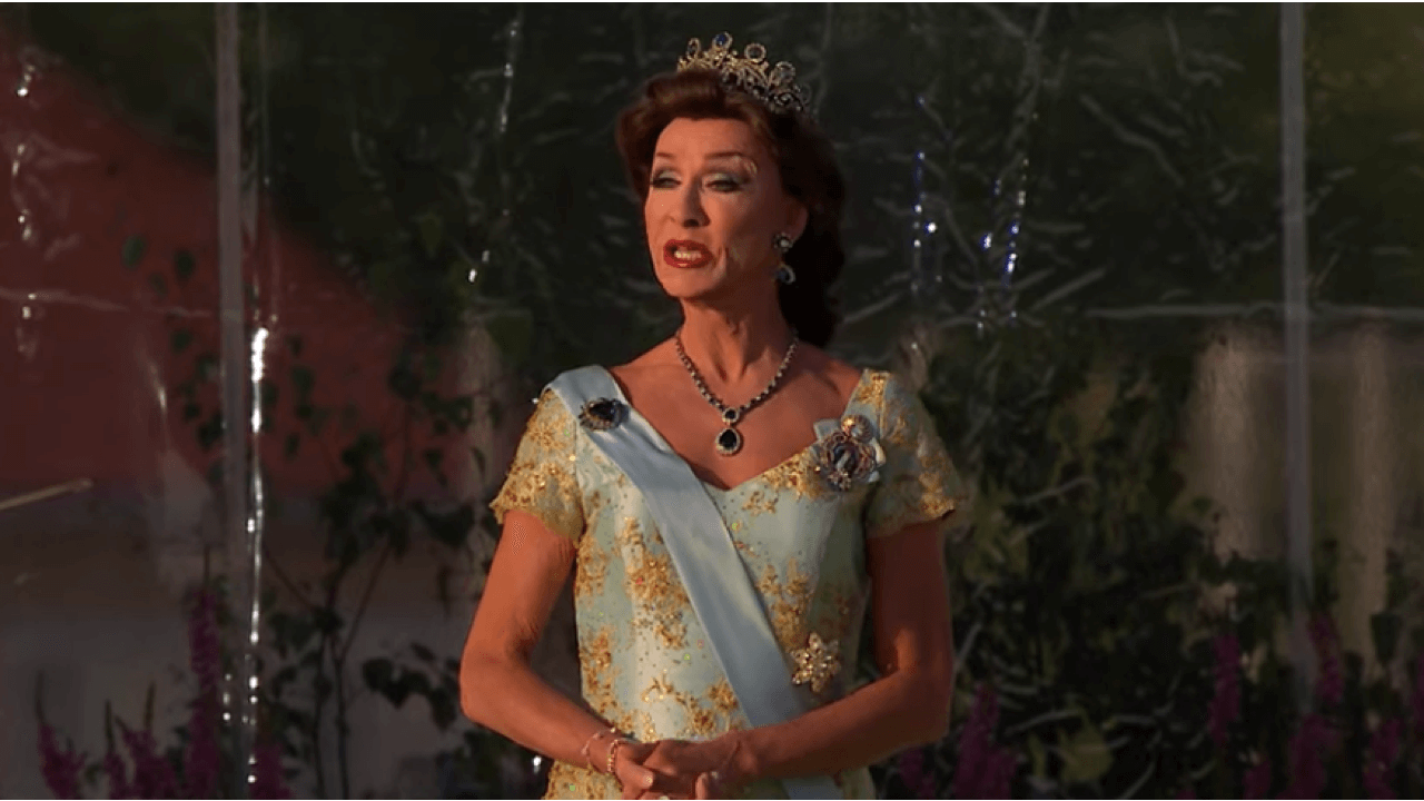 La Regina Silvia di Svezia in versione drag