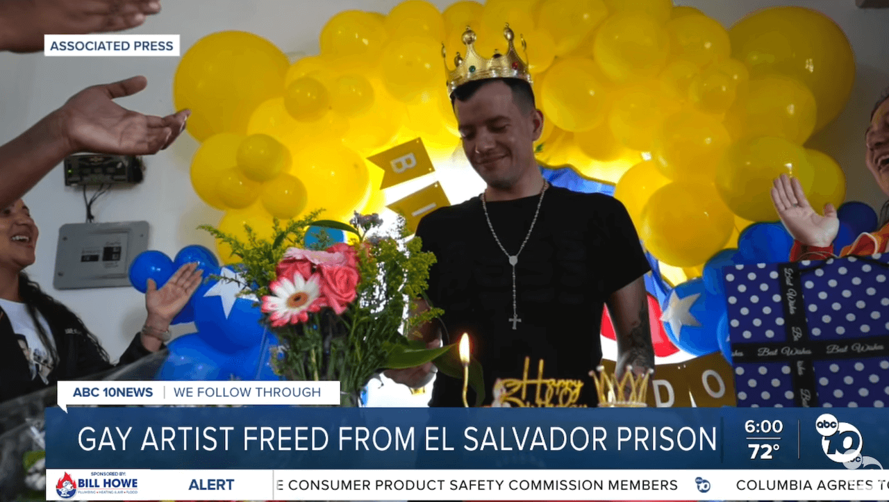 Andry Romero, il truccatore gay deportato dagli USA è libero e denuncia abusi sessuali e fisici subiti in carcere a El Salvador