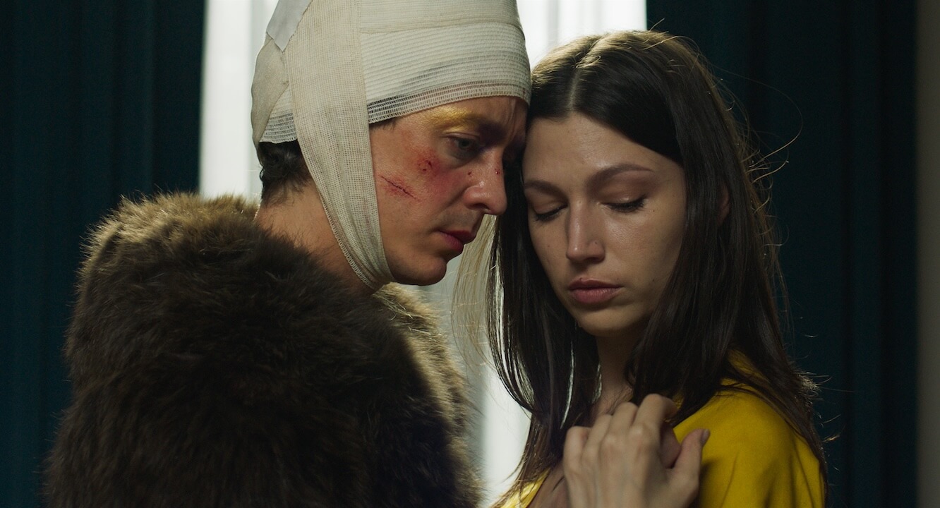 El Jockey, identità fluide e surrealtà nel nuovo cult queer di Luis Ortega - KTJ Promo Stills 004 - Gay.it