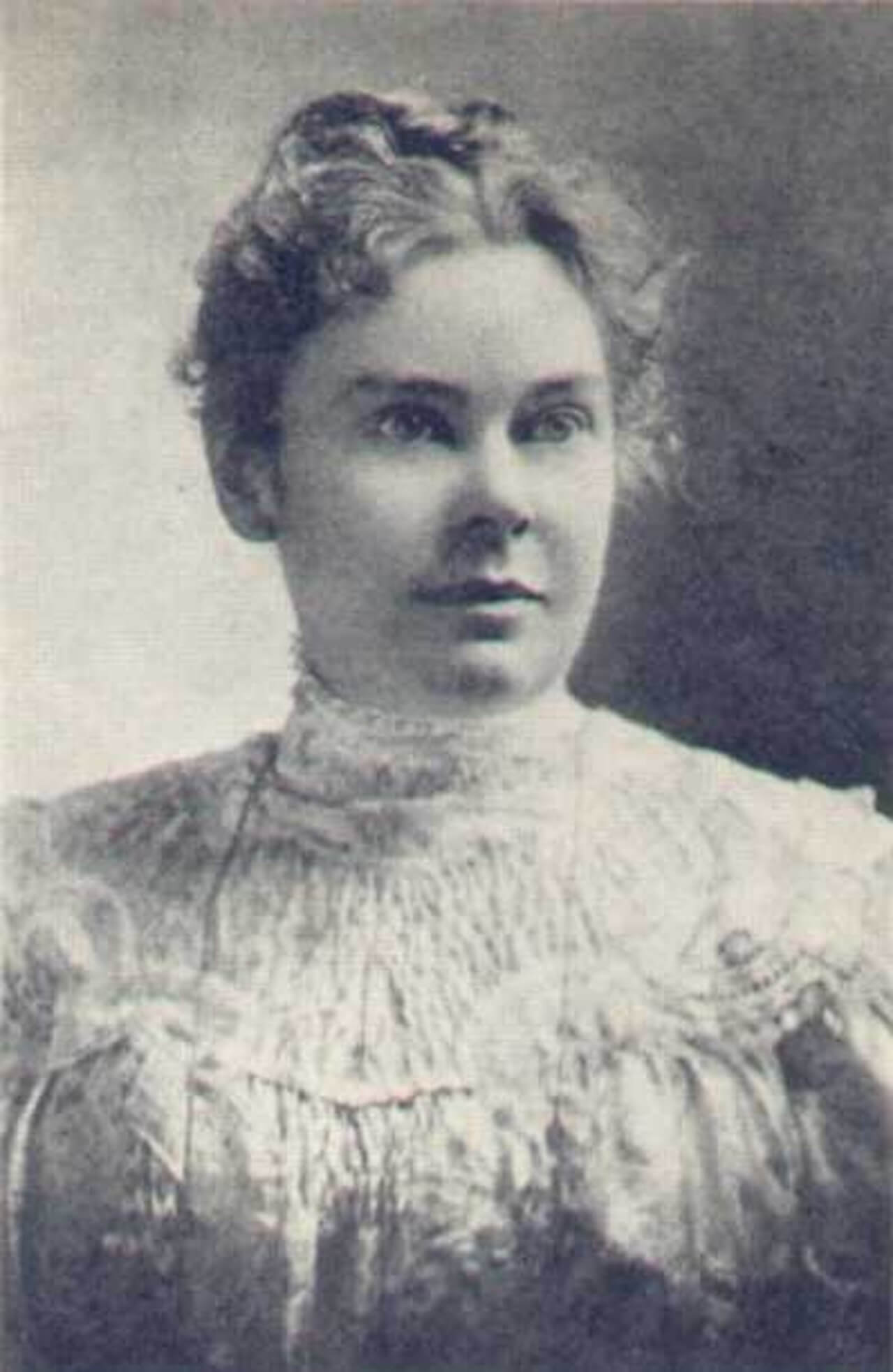 Monsters rinnovata per una 4a stagione, Ryan Murphy racconterà la storia di Lizzie Borden? - Lizzie borden - Gay.it
