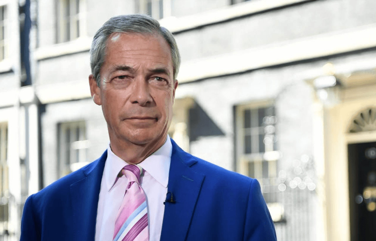 Nigel Farage vola nei sondaggi inglesi e attacca: “Sbagliato il matrimonio egualitario”