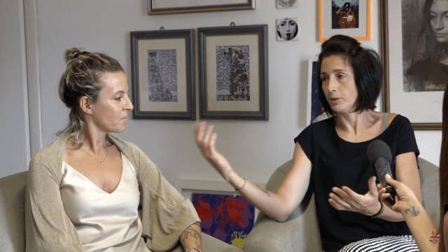 Tribunale di Firenze riconosce Eleonora e Arianna mamme di due gemelli nati con fecondazione eterologa e transfer: "Sono felici" - eleonora e arianna - Gay.it