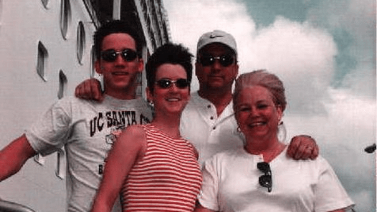 Amy Bradley con la famiglia durante la crociera