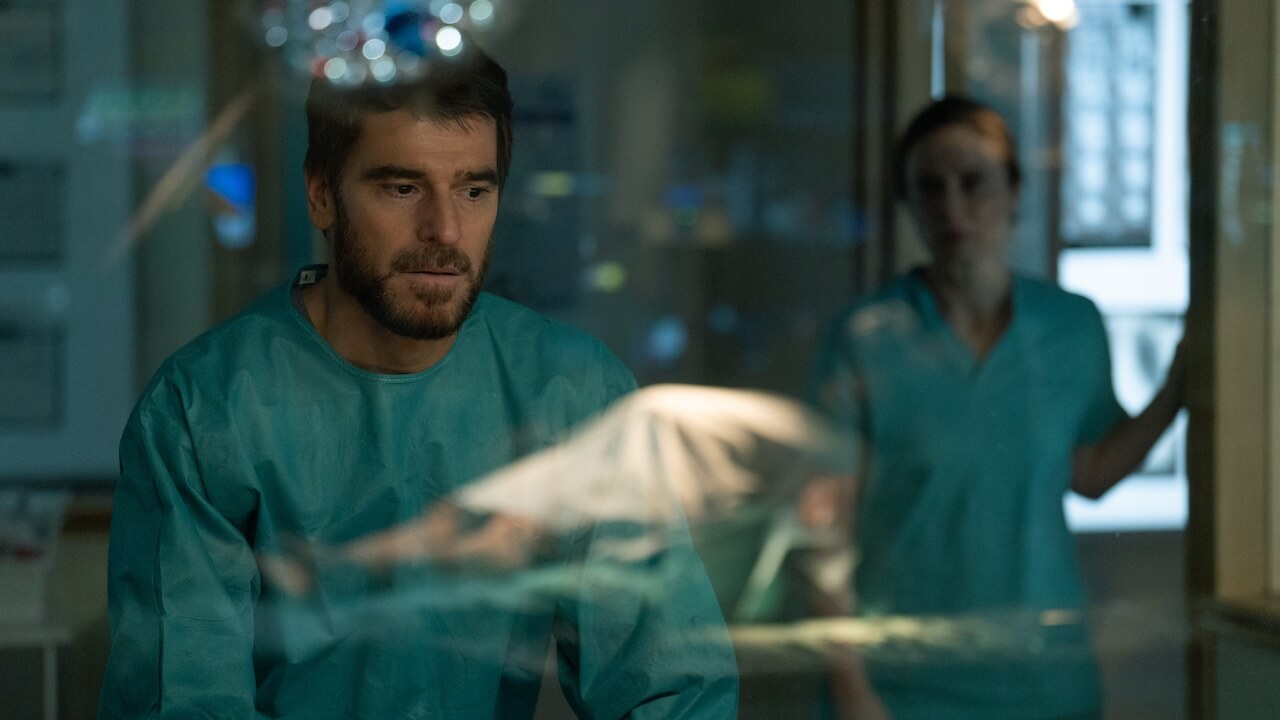 Respira 2: Data d'uscita, sinossi e prime immagini della serie con Manu Rios e la new entry Pablo Alborán - respira s2 e2 241217 1110 carlaoset - Gay.it