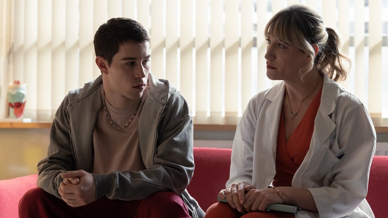 Respira 2: Data d'uscita, sinossi e prime immagini della serie con Manu Rios e la new entry Pablo Alborán - respira s2 e5 250115 049 carlaoset - Gay.it
