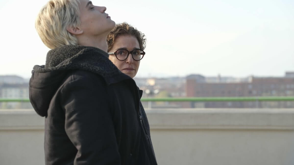 Venezia 2025, La Gioia con Valeria Golino in corsa per il Queer Lion. Le reazioni della stampa dal Lido
