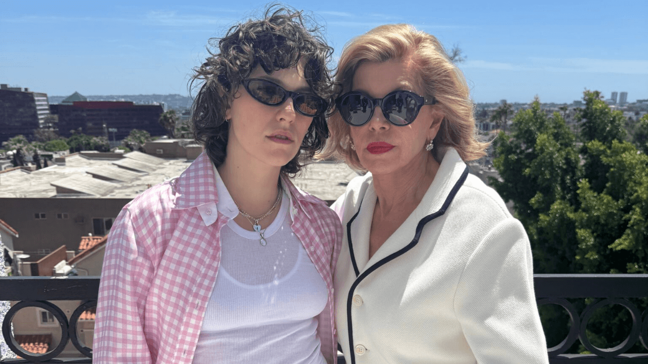 Christine Baranski e King Princess stanno insieme? La foto mano nella mano a Broadway accende il gossip
