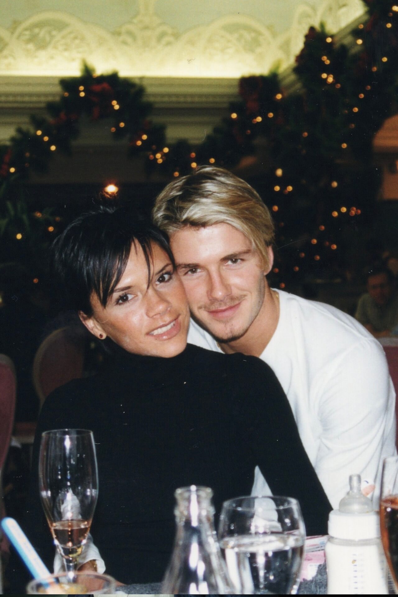Victoria Beckham, da Spice Girl a stilista. Arriva la docuserie Netflix. Il trailer - DBVB Christmas - Gay.it