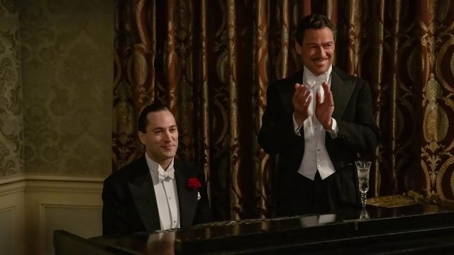 Downton Abbey 3, il Gran Finale celebra il leggendario artista gay Noël Coward - Downton Abbey 3 - Gay.it