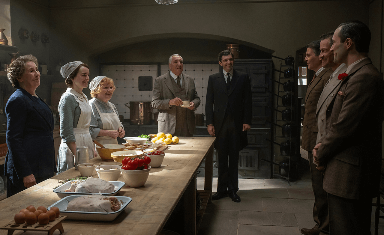 Downton Abbey 3, il Gran Finale celebra il leggendario artista gay Noël Coward - Downton Abbey 3 foto - Gay.it