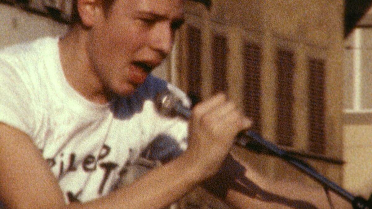 Derek Jarman - Pontormo and Punks at Santacroce, 1982 - super-8 trasferito in digitale / Super-8 transferred to digital, 9’ 20’’ - Courtesy Luma Foundation