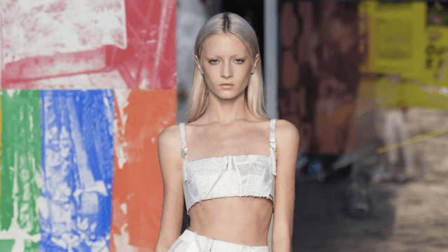 Kai Schreiber, la 16enne figlia trans di Naomi Watts incanta alla New York Fashion Week (VIDEO) - Kai Schreiber - Gay.it