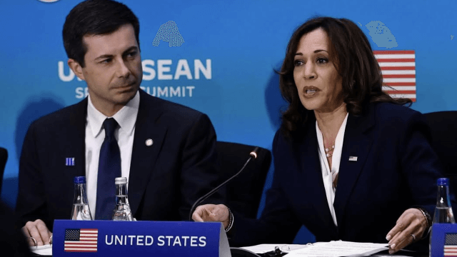 Kamala Harris e il perché non scelse Pete Buttigieg come suo vice: "Se io fossi stata un uomo bianco etero..." - Kamala Harris e Pete Buttigieg - Gay.it