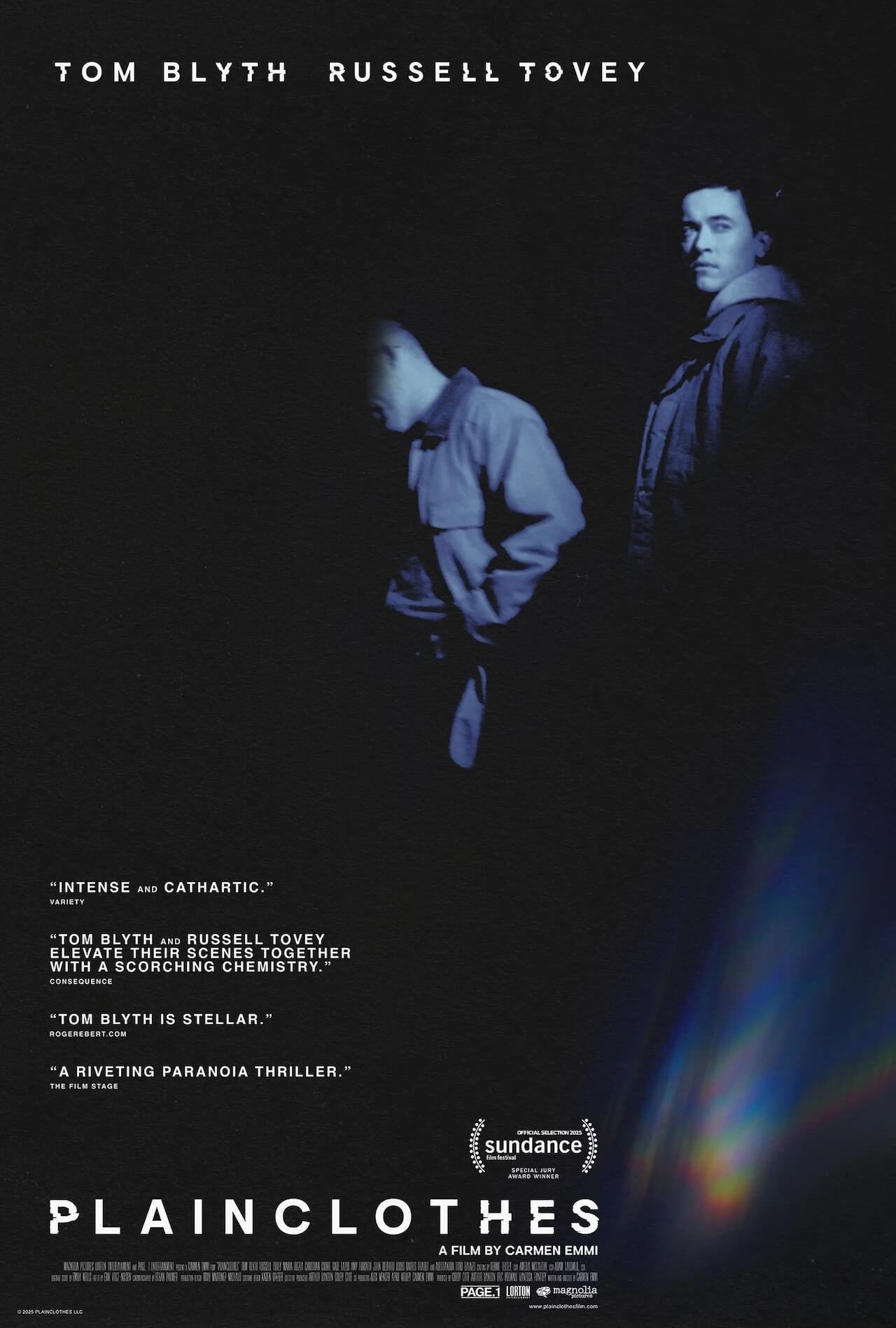 Plainclothes, Tom Blyth e Russel Tovey tra alchimia e desiderio queer nel film di Carmen Emmi - Plainclothes il poster - Gay.it