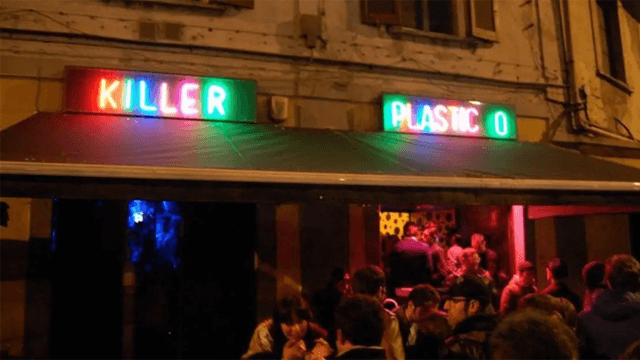 Plastic perche chiude