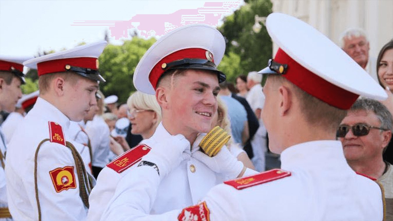 Russia, il racconto anonimo di un addestratore gay nelle scuole militari di Putin